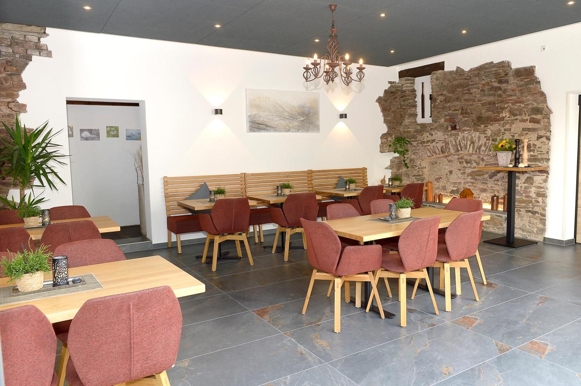 Wein- Und Gaestehaus M. Bai Mesenich Ngoại thất bức ảnh